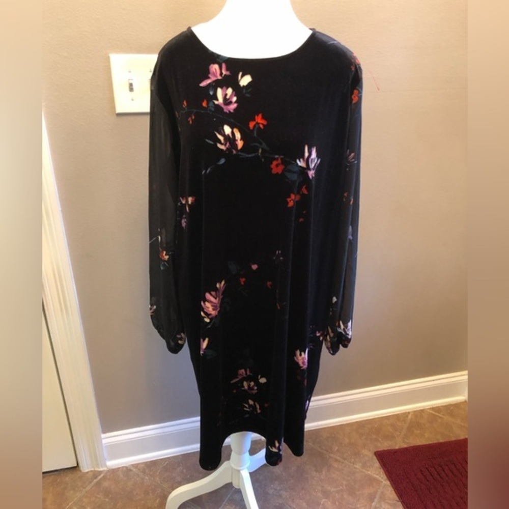 Ava & Viv Velour Dress Floral Motif Size X